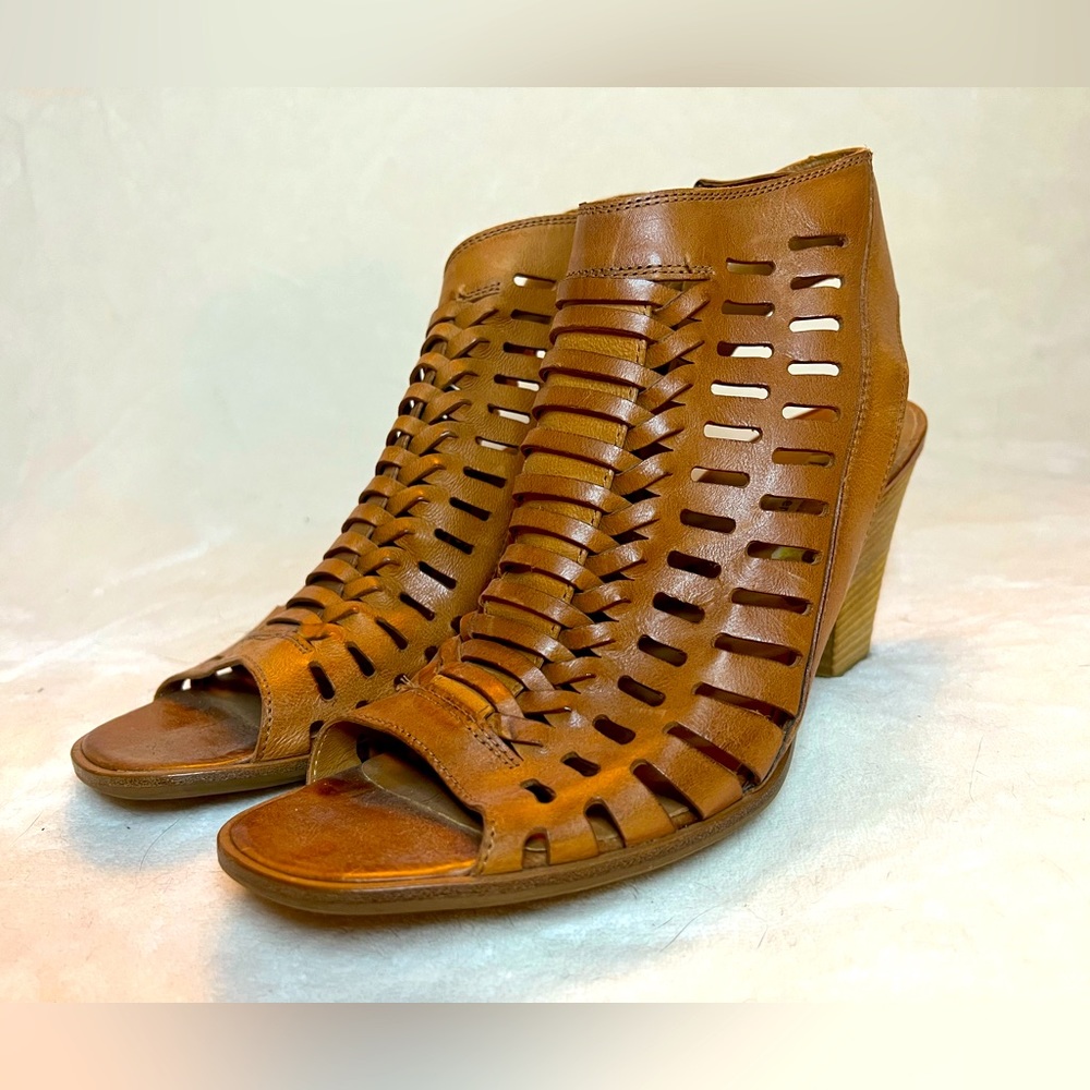 Paul Green Mules - Tan size 9